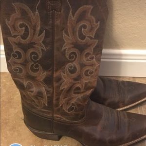 ARIAT boots size 7